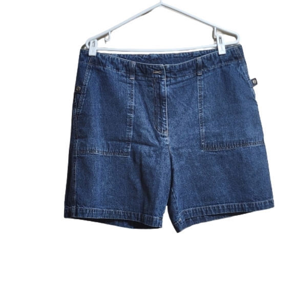 Jones & co Pants - Vintage Jones & co high waisted denim jeans short color blue size 14